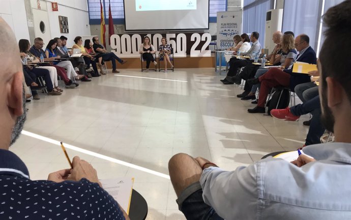 Martínez-Cachá preside el Pleno del Observatorio para la Convivencia Escolar