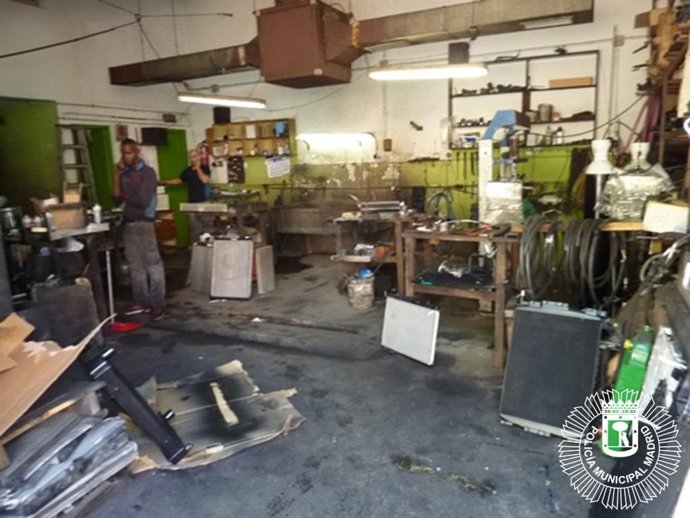 Taller de UIsera quie vertía amoniaco al alcantarillado sin permiso