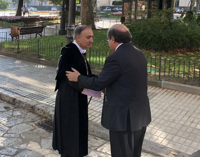 Largo Cabrerizo saluda a Juan Vicente Herrera, 14-9-18