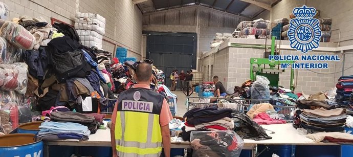 Nota De Prensa "Agentes De Policía Nacional Junto Con La Inspección De Trabajo R