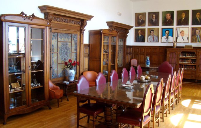 Biblioteca Marquesa de Pelayo del IDIVAL