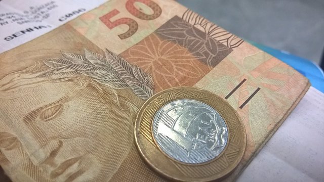 El Real Brasileño Cae A Su Mínimo Histórico Frente Al Dólar