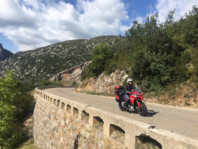 Periodistas y tour operadores conocen el Slow-driving aragonés.