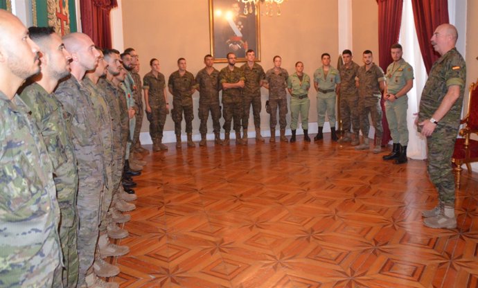 Recibimiento a nuevos tenientes y sargentos destinados a Melilla