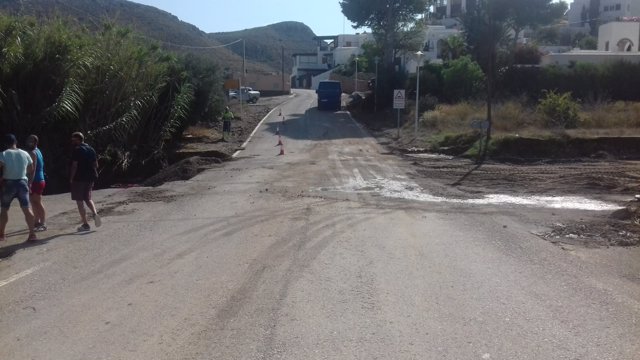 Carretera de Almería afectada por las lluvias