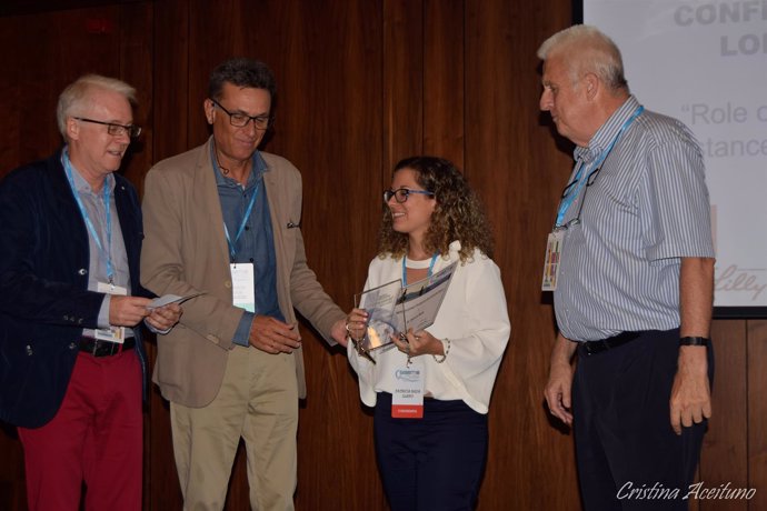 La bioquímica Patricia Rada recoge el Premio “Margarita Lorenzo” en el congreso 