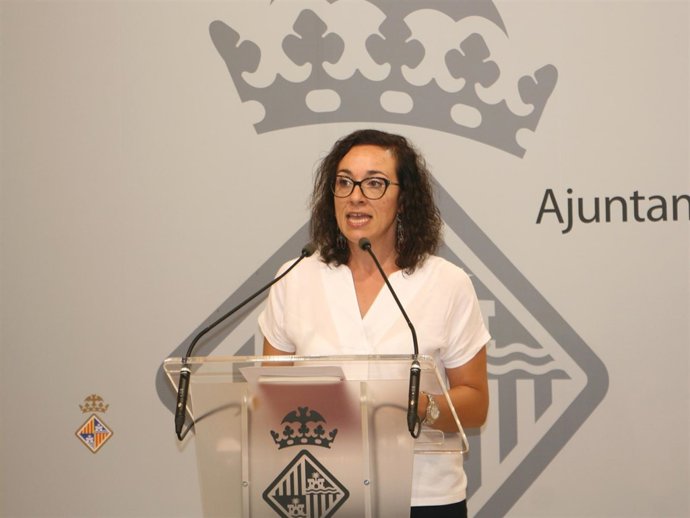 La regidora de Comercio, Joana Maria Adrover