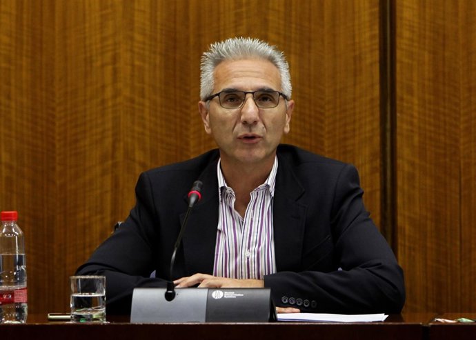 Miguel Ángel Vázquez en la Comisión de Cultura