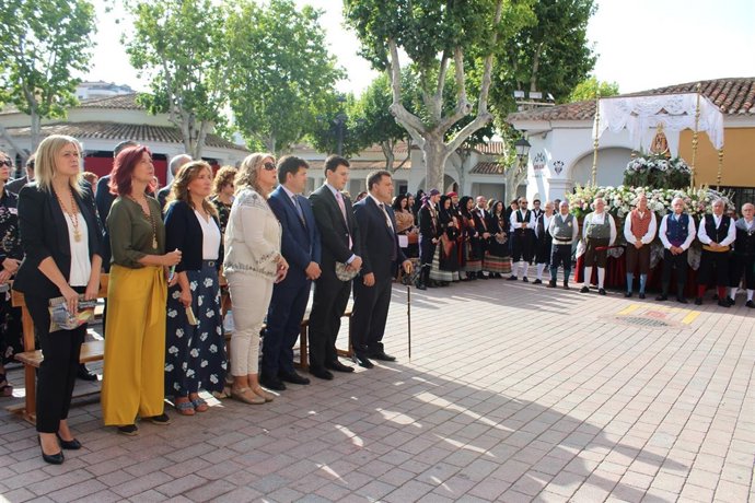 Serrano en la procesión