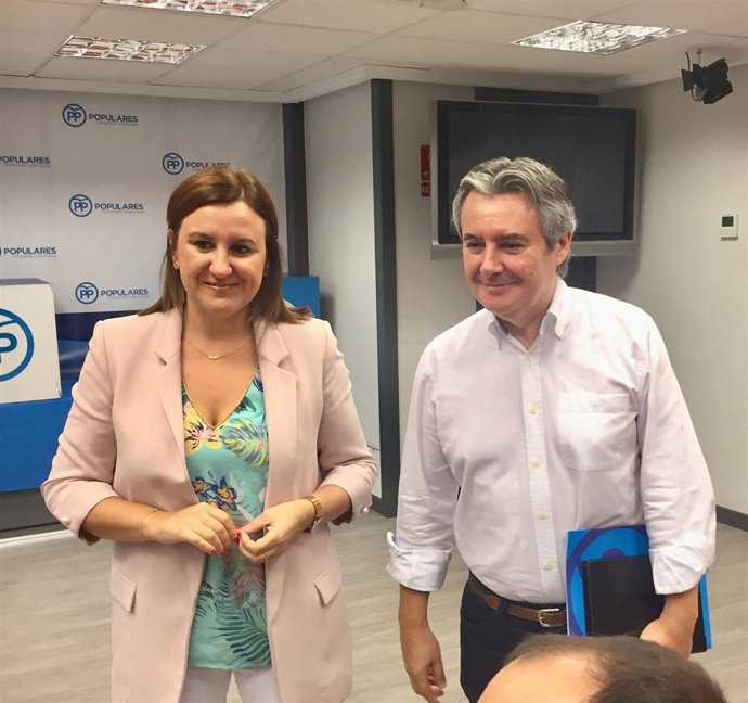 Catalá y Moreno atienden a los medios