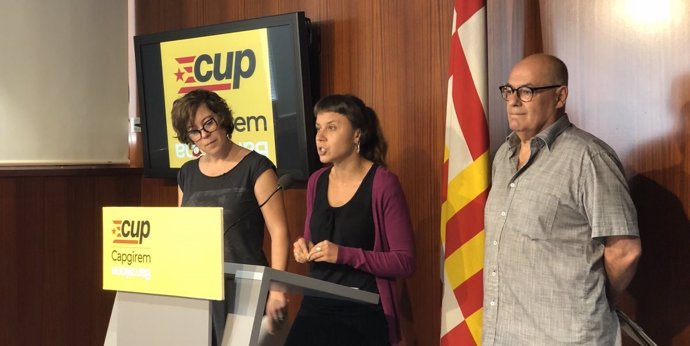 Eulàlia Reguant, Maria Rovira y Pere Casas (CUP)