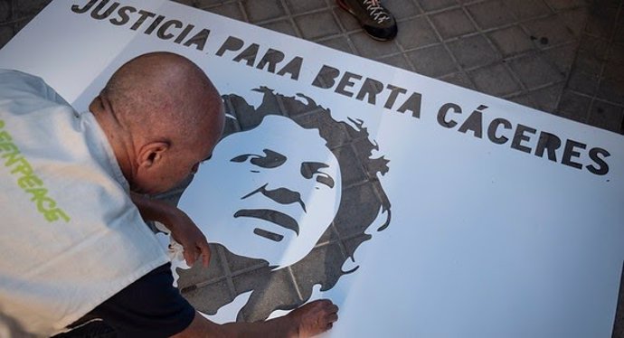  Embajada De Honduras En Madrid  Activistas De Greenpeace Han Pintado 