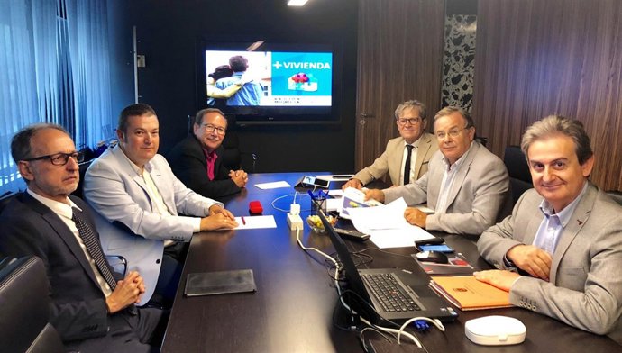  Patricio Valverde, (2D) Presenta Las Ayudas Del Plan De Vivienda