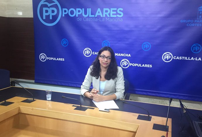 Gpp Clm (Cortes De Voz Y Fotografía) Claudia Alonso, En Rueda De Prensa