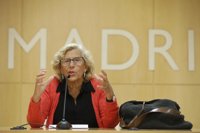 Carmena recibirá el alta previsiblemente esta tarde y ha pedido la prensa mientras sigue en observación