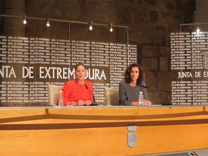 La portavoz de la Junta de Extremadura, Isabel Gil Rosiña  