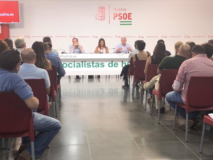 Acto en el PSOE de Huelva sobre el sistema educativo andaluz. 