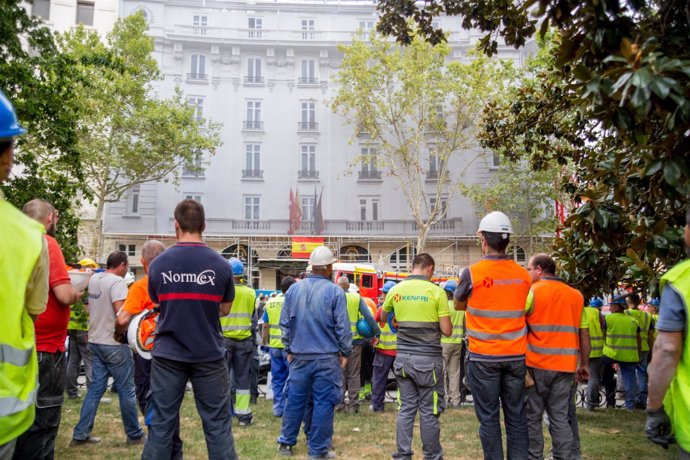 Se derrumba un andamio en las obras del hotel Ritz de Madrid