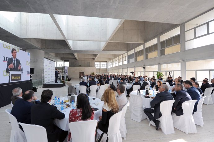 Desayuno informativo con el presidente de Bankia