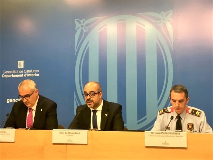 Juli Gendrau (SCT) conseller Miquel Buch, Joan Carles Molinero (Mossos)