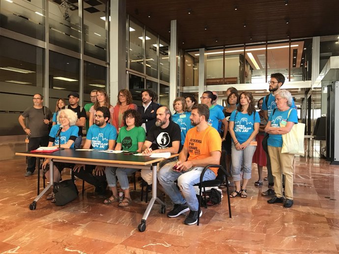Roda de premsa de Favb, Sindicat de Llogaters, Pah, Abts i Desc