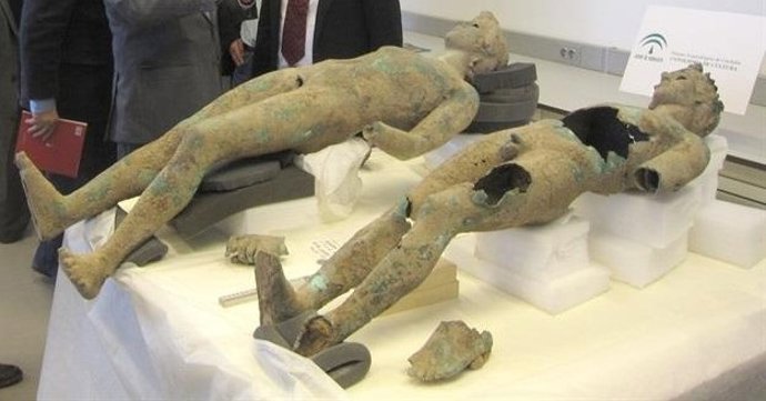 Los efebos de Pedro Abad