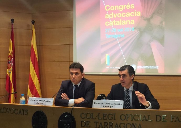 M.Albiac (Colegio de Abogados de Tarragona) y Julio J. Naveira (Consell)