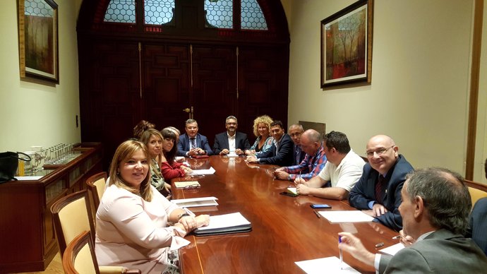 Reunión de los ayuntamientos más endeudados de Madrid