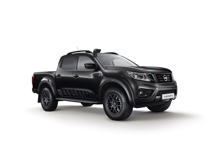 Nissan Navara N-Guard OFF-ROADER AT32