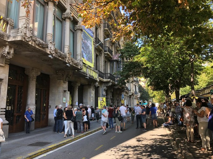Concentración ante la Conselleria de Economía 1 año después