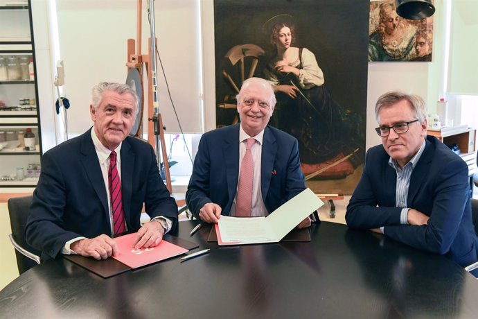 Firma del acuerdo del Museo Thyssen para la restauración de una obra