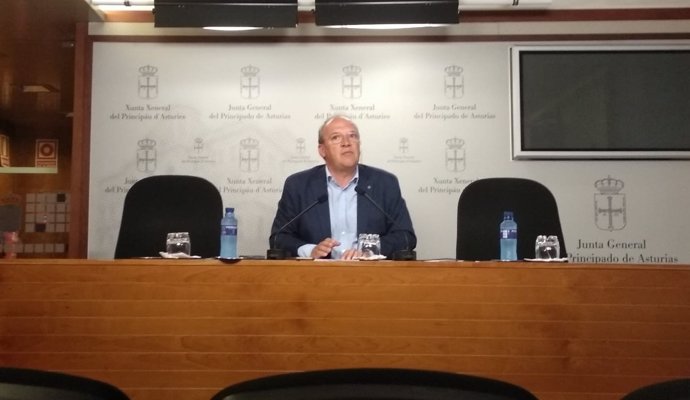 José Agustín Cuervas Mons en rueda de prensa. 