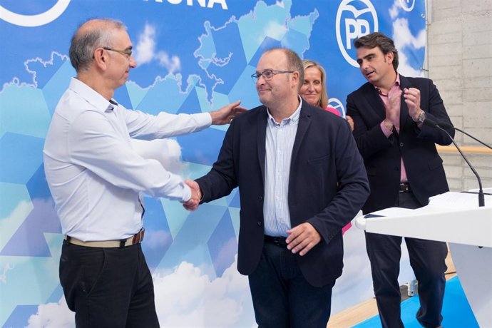 Argibay (izquierda) con Tellado (centro) y Diego Calvo (derecha)