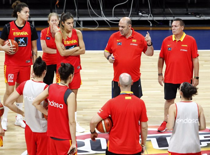 Lucas Mondelo dirige a la selección española