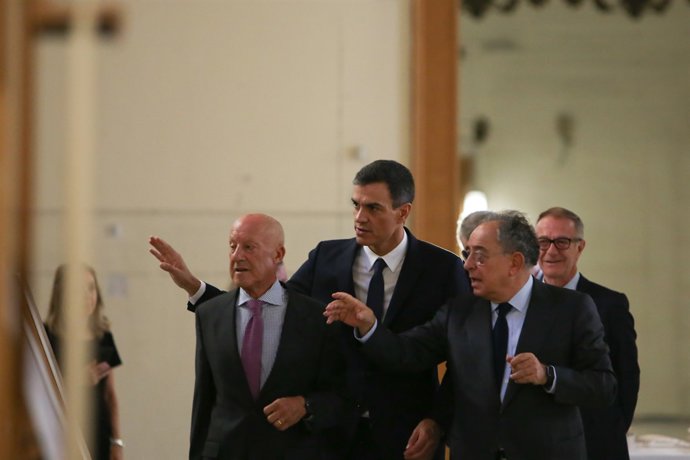 El president del Govern central visita les obres d'ampliació del Museo del Prado