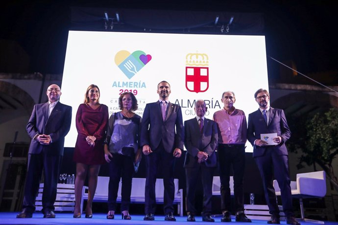 Presentación del dossier de la candidatura Almería 2019