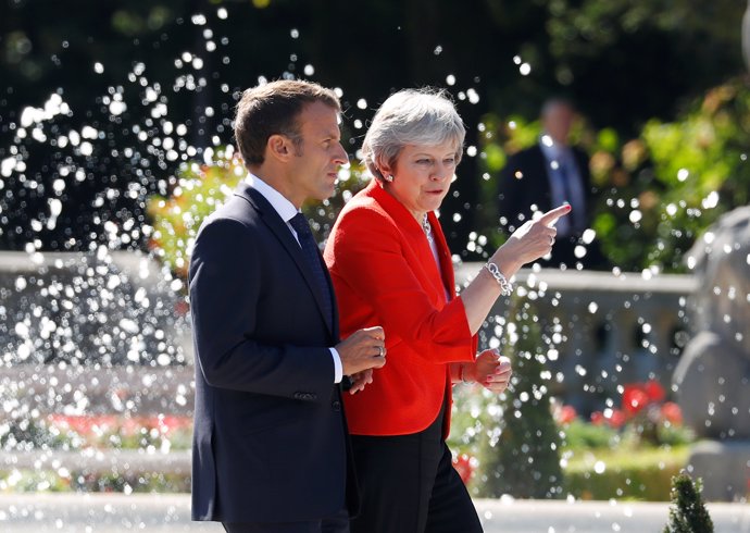 Macron y May en la reunión de los jefes de Estado y de Gobierno de la UE