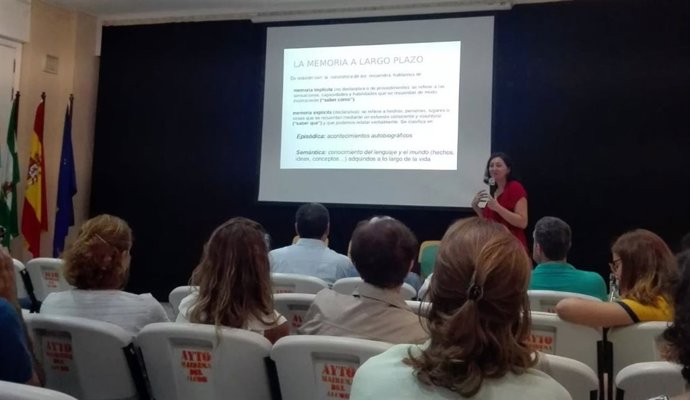 La directora de Unidad de Gestión Clínica de Neurología de Valme, Eva Cuartero