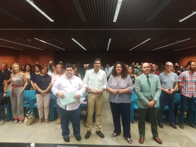 Presentación en Sevilla de nuevos planes de empleo de la Junta.
