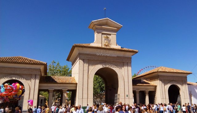 Feria de Albacete, recinto ferial, puerta de hierros, sartén