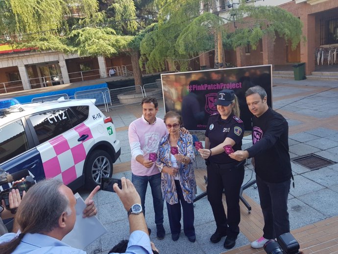 La Policía de Las Rozas vestirá de rosa por el cáncer de mama