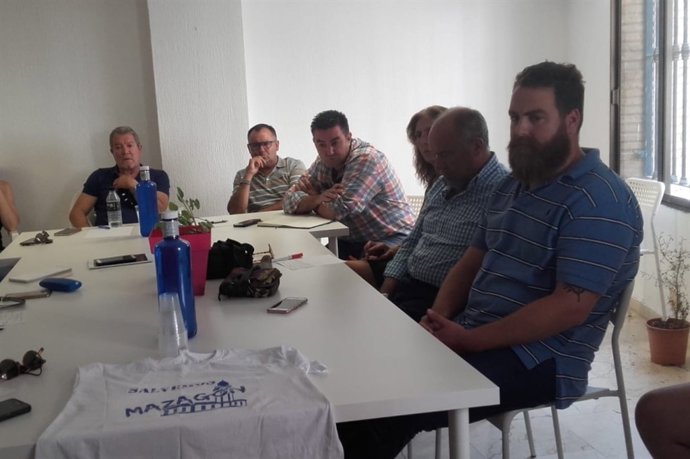 Reunión de constitución de la Coordinadora Salvemos las Playas de Huelva. 