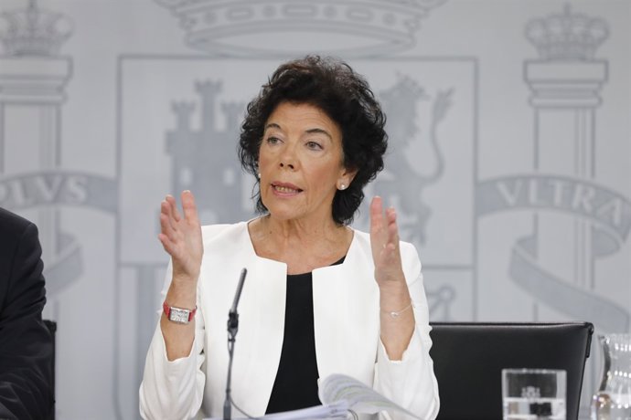 Roda de premsa després del Consell de Ministres, amb Isabel Celaá