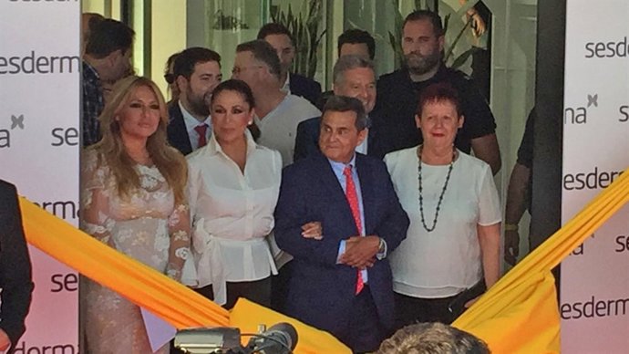 ISABEL PANTOJA REAPARECE EN VALENCIA