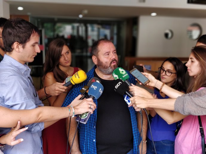 El portaveu de Catalunya En Comú, Joan Mena