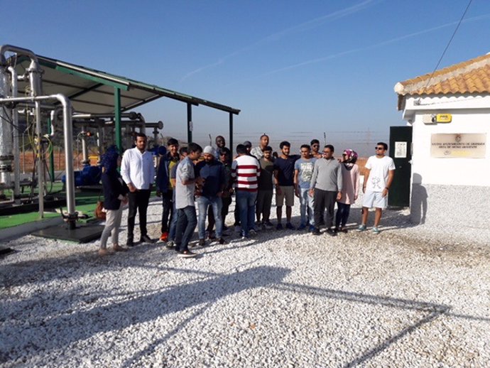 Alumnos alemanes visitan la planta de Biogás de Granada