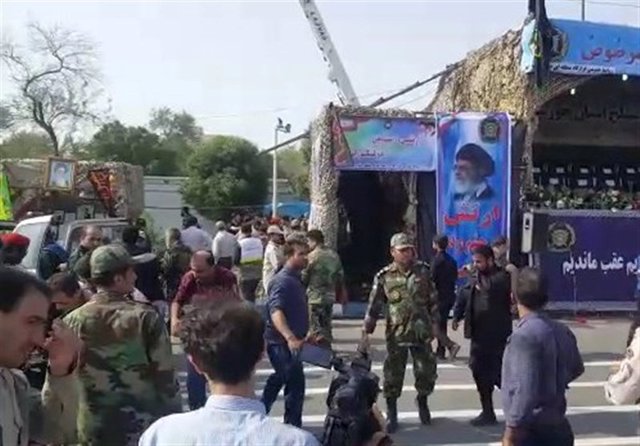 Atentado contra un desfile militar en Ahvaz