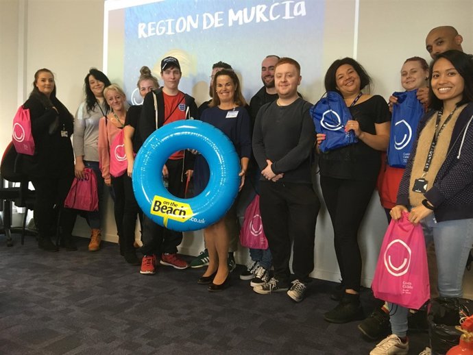 El Instituto de Turismo en la sede del operador ‘On the beach’