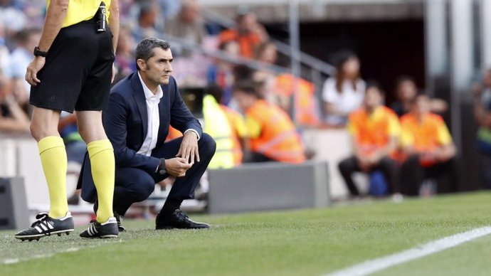 El entrenador español Ernesto Valverde, en u partido del Barça