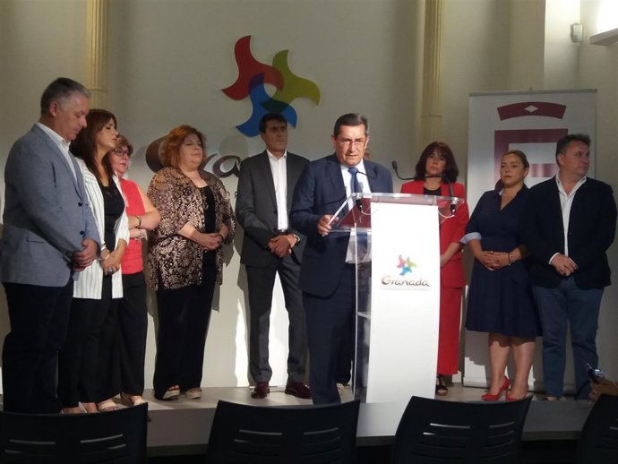 El presidente de la Diputación, José Entrena, en rueda de prensa